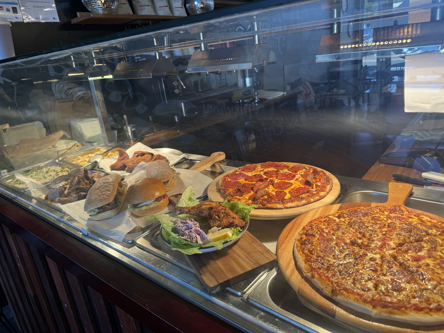 Mimo's catering hot food